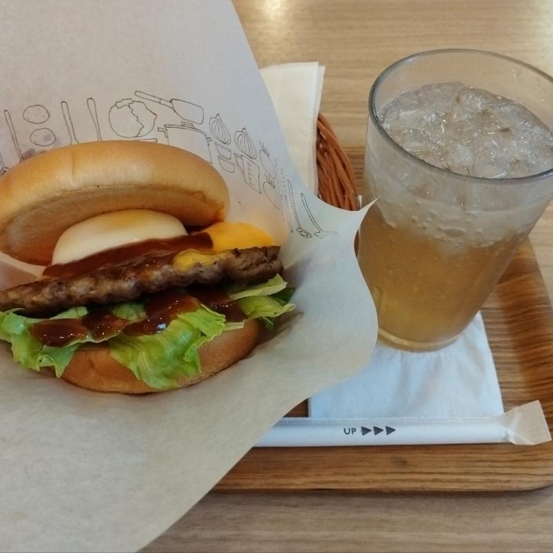 新とびきり 謹製 とろったま照りやき〜北海道チーズ〜、ジンジャーエール(モスバーガー 亀有北口店)