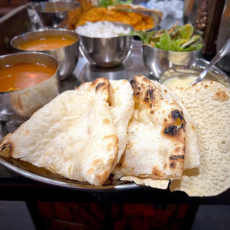 プレーンナン(本格インド料理 チャイパニ)