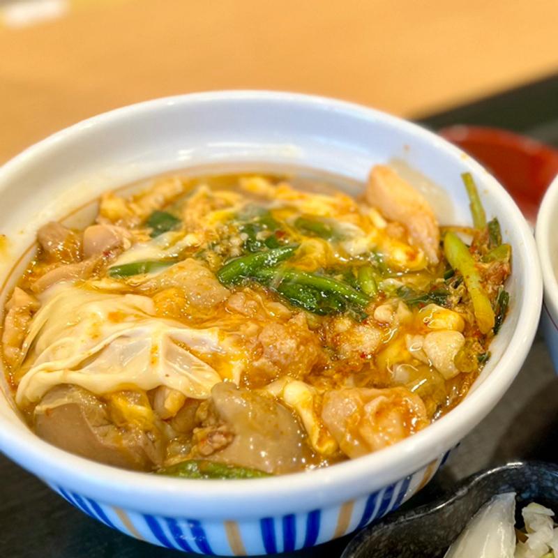 レバニラ親子丼(なか卯 すすきの西店 )