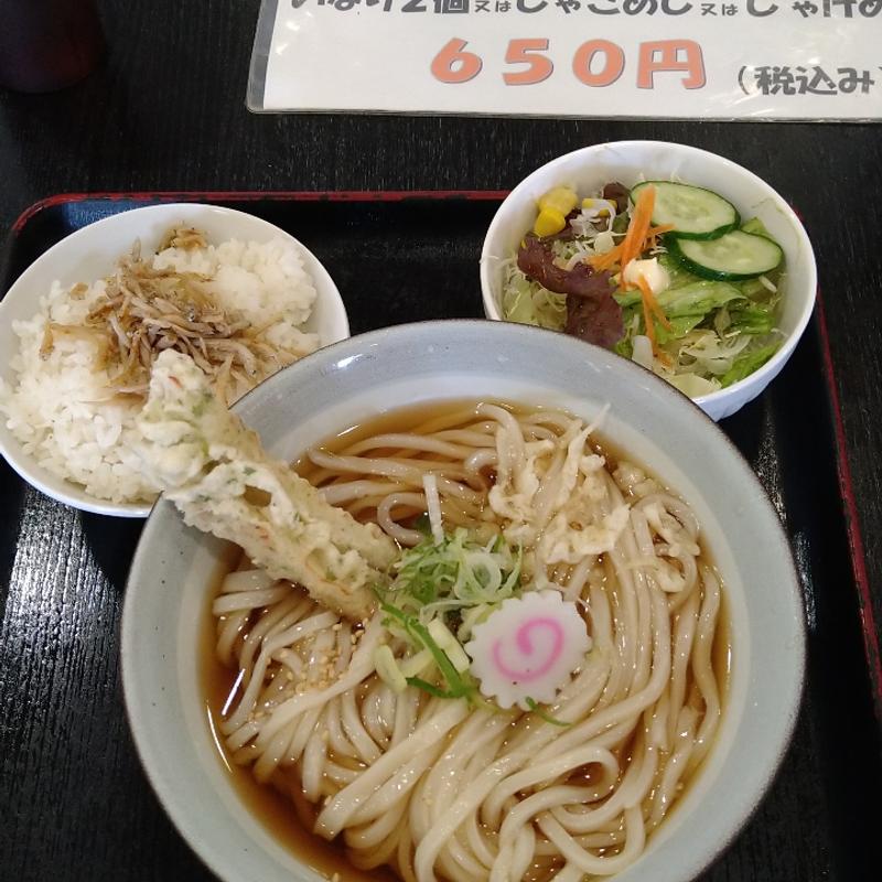 ランチうどんセット(いなりorじゃこ飯orしゃけ飯)(かめ家)