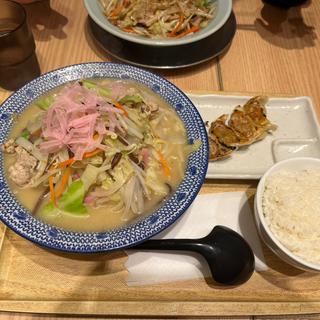 (じげもんちゃんぽん グランデュオ立川店)