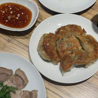 焼餃子(呉さんの台湾料理 （ウーサンノタイワンリョウリ）)