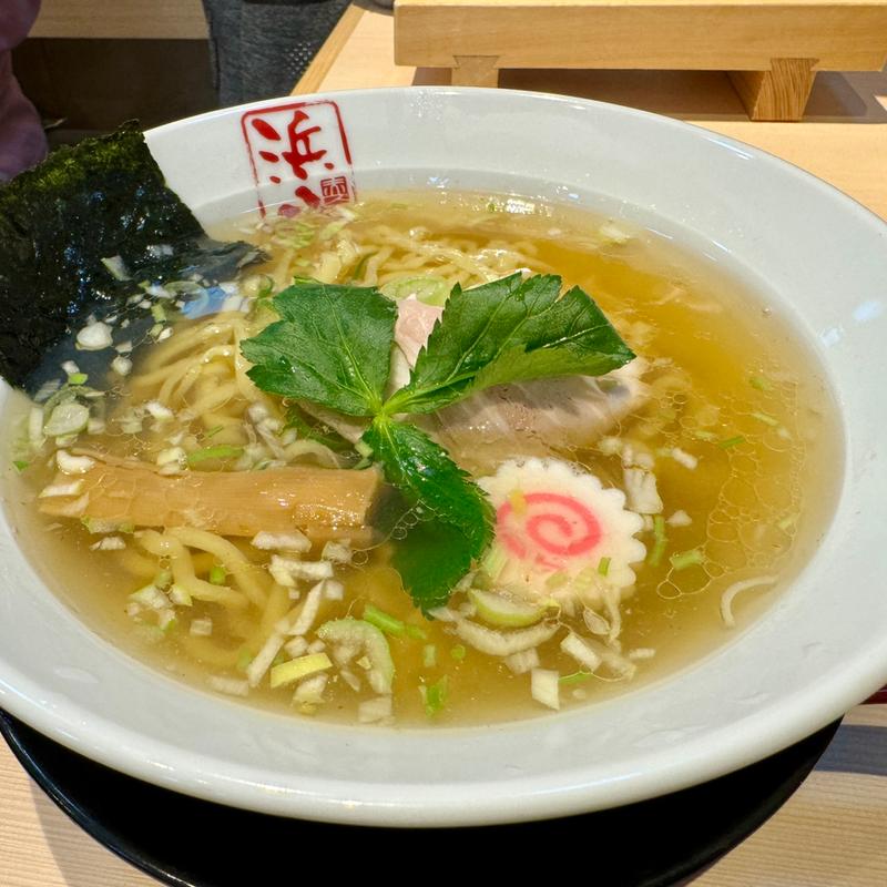 貝煮干し中華そば(醤油)(巻き鮨・中華そば浜八)