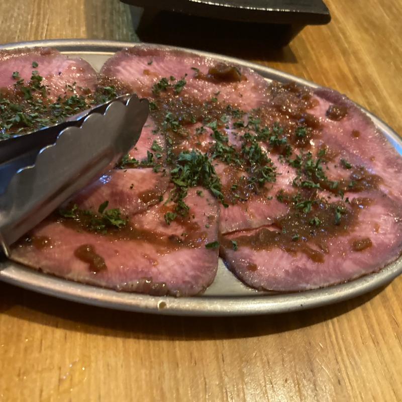 牛タンのカルパッチョ(大衆ビストロ　瓦屋ROOT)