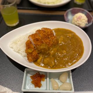 とんかつカレー(みそかつ 矢場とん 羽田エアポートガーデン店)