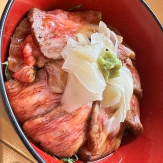 ローストビーフ丼(焼肉処　弐九家 )