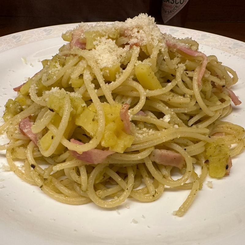 甘栗と生ハムのチーズスパゲッティ(伊太利亜食堂ラ・アマーティー)