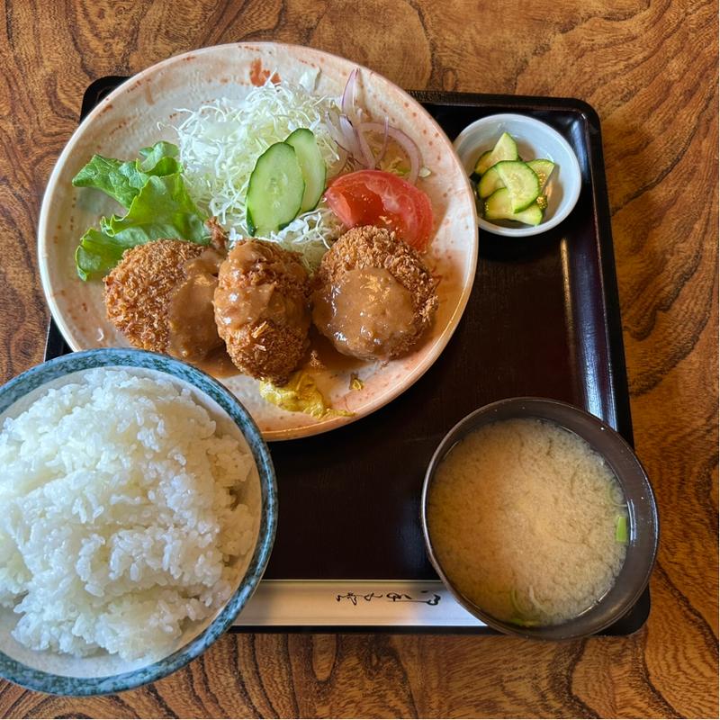 自家製カニクリームコロッケ定食(味平 （アジヘイ）)