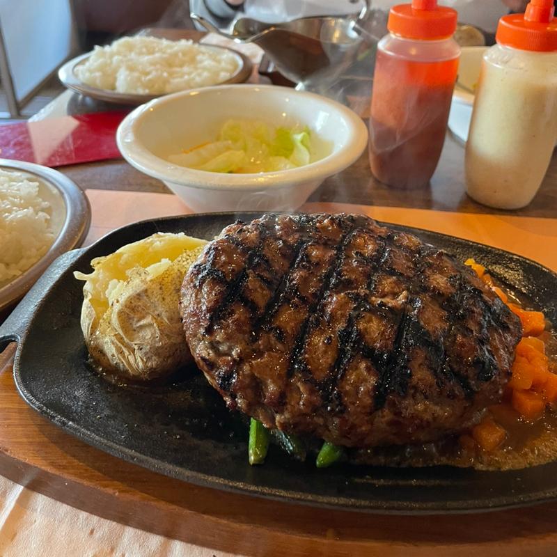 ハンバーグステーキ満足サイズ320g(ビッグジョー 富田林店)