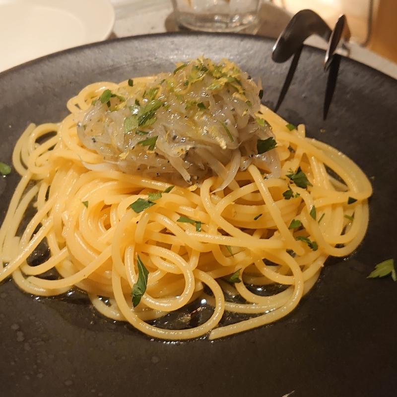駿河湾生シラスのパスタ　レモンの香り(erba)