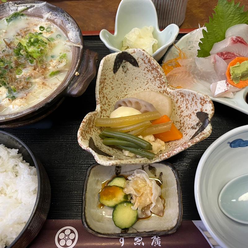 湯豆腐定食(和食　すゑ広 （すえひろ）)