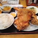 唐揚げ定食(シンチャン)