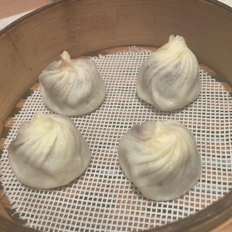  あずきあん入り小籠包 (6個)(京鼎樓（ジンディンロウ） 新宿住友ビル店)