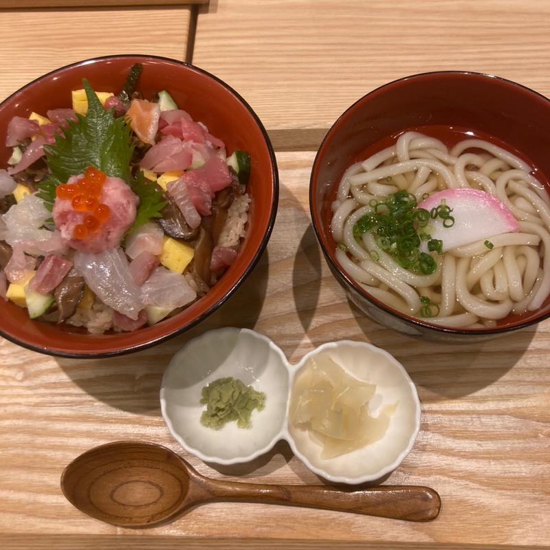 バラチラシ丼セット(生け簀割烹 中洲鷹勝 本店)