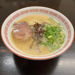 豚骨ラーメン(博多とんこつ 豚の足跡)