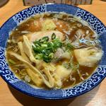 ワンタン中華そば（黒だし）(中華そば 虎桜)