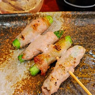 アスパラの肉巻き串(焼鳥まいちゃん)