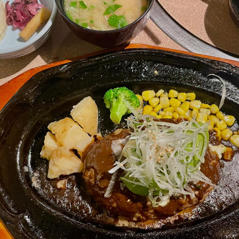 アボカドハンバーグ(肉の万世 北浦和店)