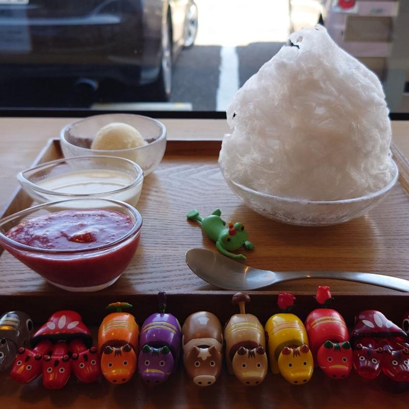かき氷いちごみるく(cafe&cake Kicca)