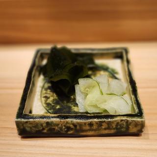 口直し わかめ 青瓜(鮨処 池上)