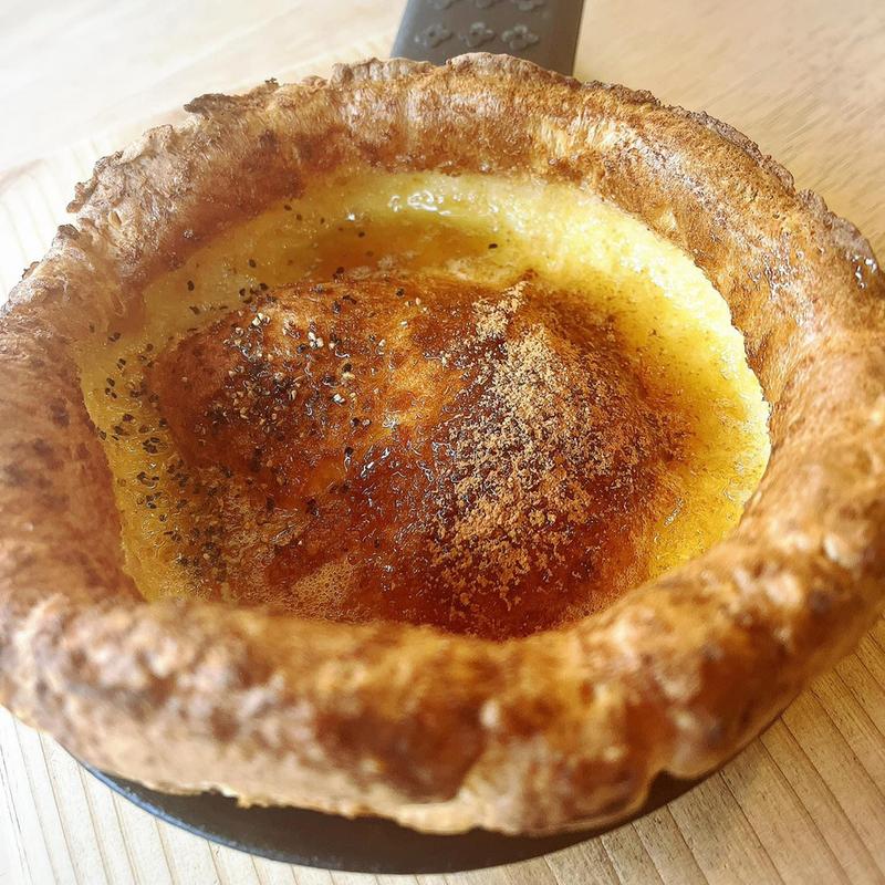 バター醤油メイプルシロップと黒胡麻とシナモンのしあわせパンケーキ(しあわせ かき氷店)