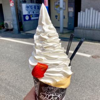 クリーム苺トリプルゴリラ盛り(クレープゴリラ )