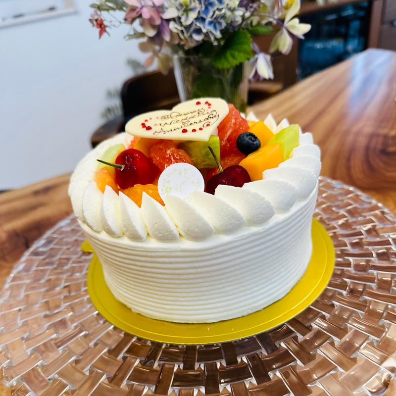 注文ホールケーキ(菓子工房 グリューネベルク)