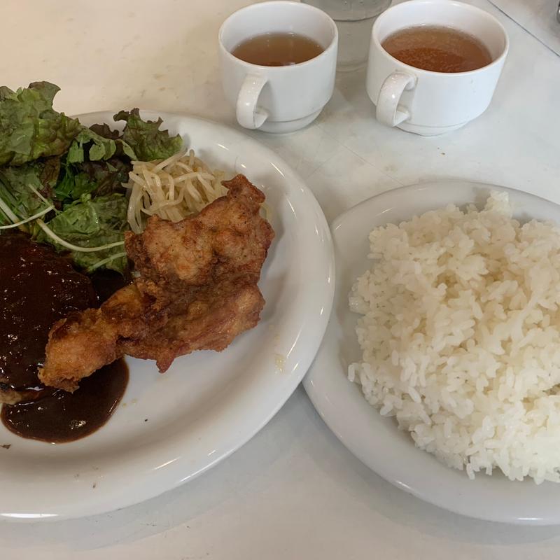 スタミナ 和牛ハンバーグ&フライドチキン(レストラン バンビ 四谷店 )