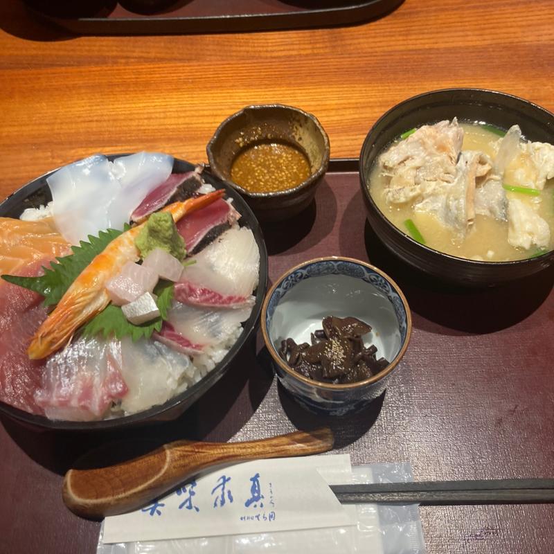 海鮮丼(日本料理 てら岡 中洲本店)