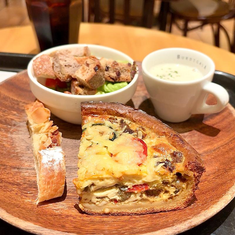 (BOULANGERIE BURDIGALA 大阪店)