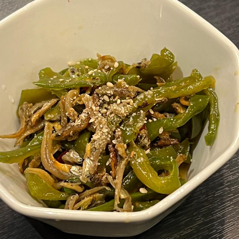 ピーマンじゃこ炒め(焼鳥でめきん)