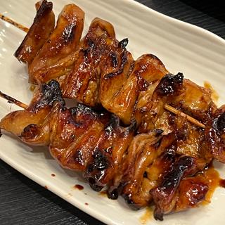 シロ(焼鳥でめきん)