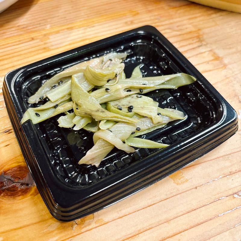 イタドリの油炒め(やいろ亭 )