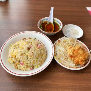 チャーハン+大きめの唐揚げ+スープ(お得選べるランチ)(チャーハンじじい 浜北店 )