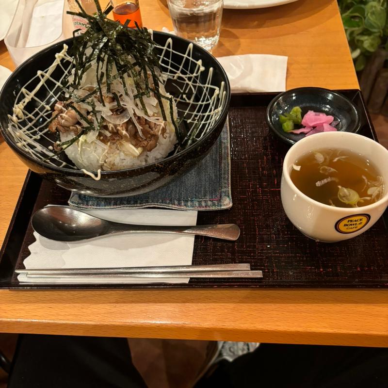 オリジナルしょうが焼きDON(ピースボウルカフェ)