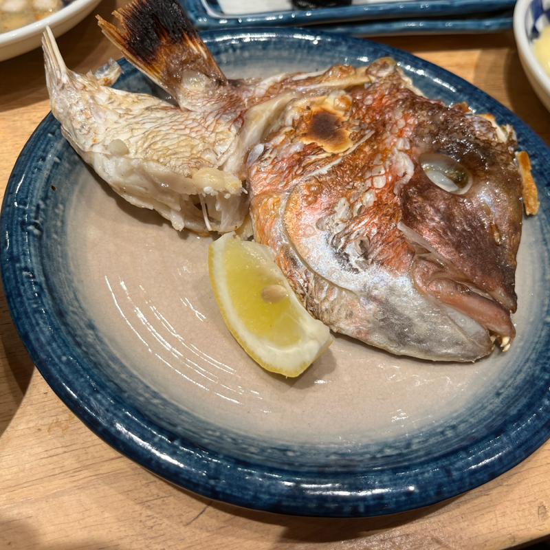 鯛の兜焼き(すし酒場 さしす)