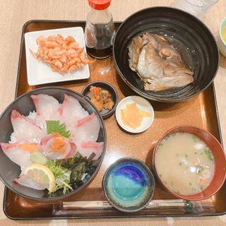 海鮮丼定食(みなと食堂2号店)