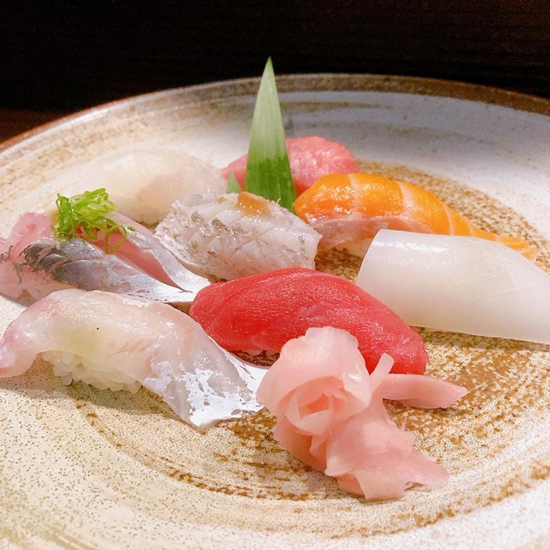 上にぎり盛り合わせ(食遊亭 AOI （アオイ）)