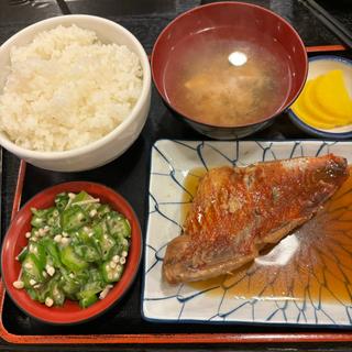 赤魚の煮付け定食(もみじ)