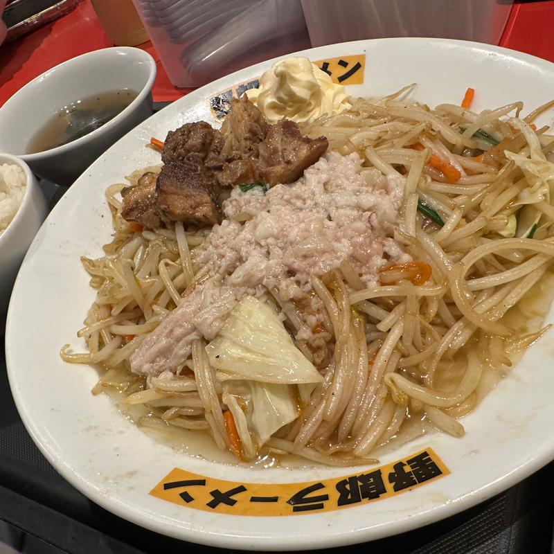 豚野菜炒め定食焦がし醤油味(野郎ラーメン 渋谷センター街 総本店)