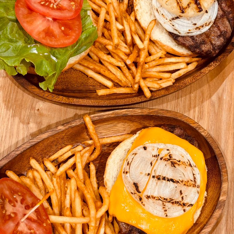 パインバーガー(KUA`AINA ららぽーとTOKYO-BAY店)