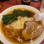 ワンタン麺(中華料理 代一元)