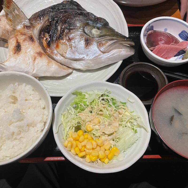 カマ焼き､小刺身(秋葉原漁港 快海 （あきはばらぎょこう かいかい）)