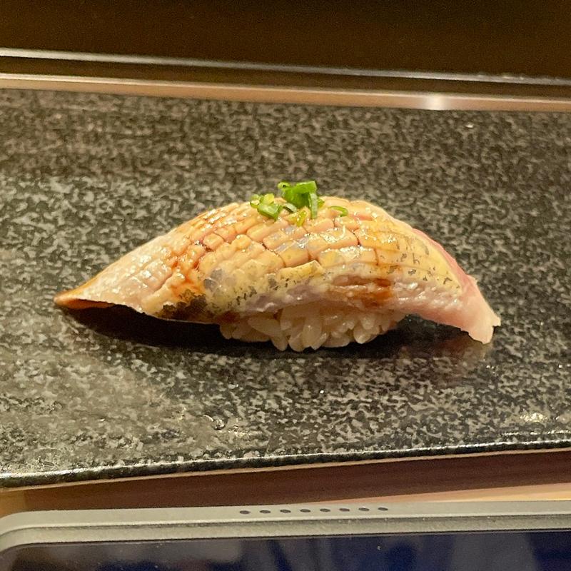 真いわし(廻転鮨 銀座おのでら 息子渋谷店)