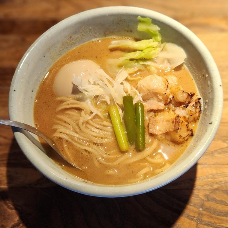 もつらーめん 並 味玉(和醸良麺 すがり )