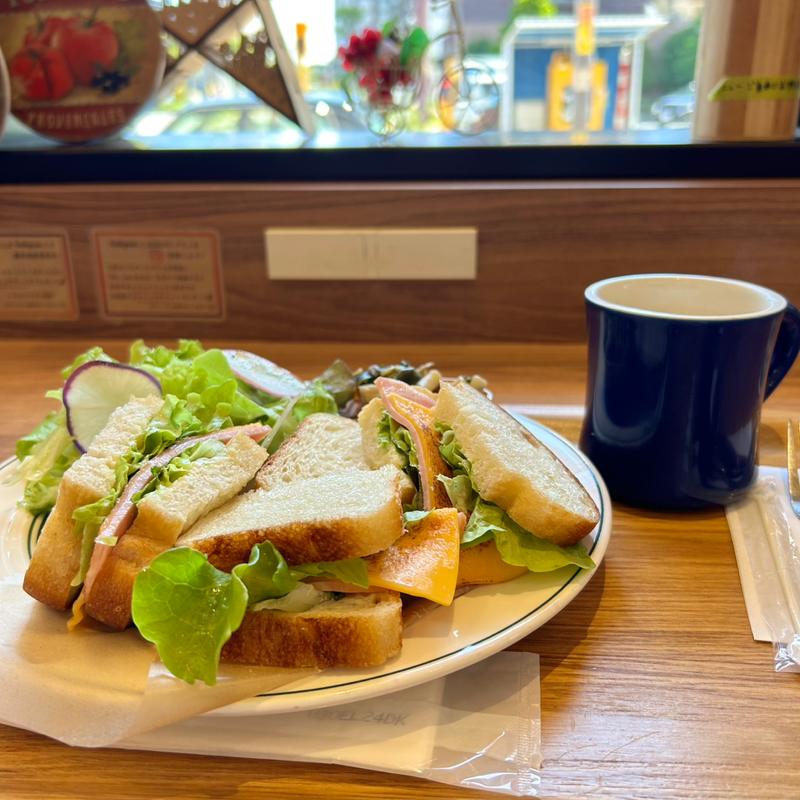 モーニングセット(KURUTOおおぶ x タニタカフェ)