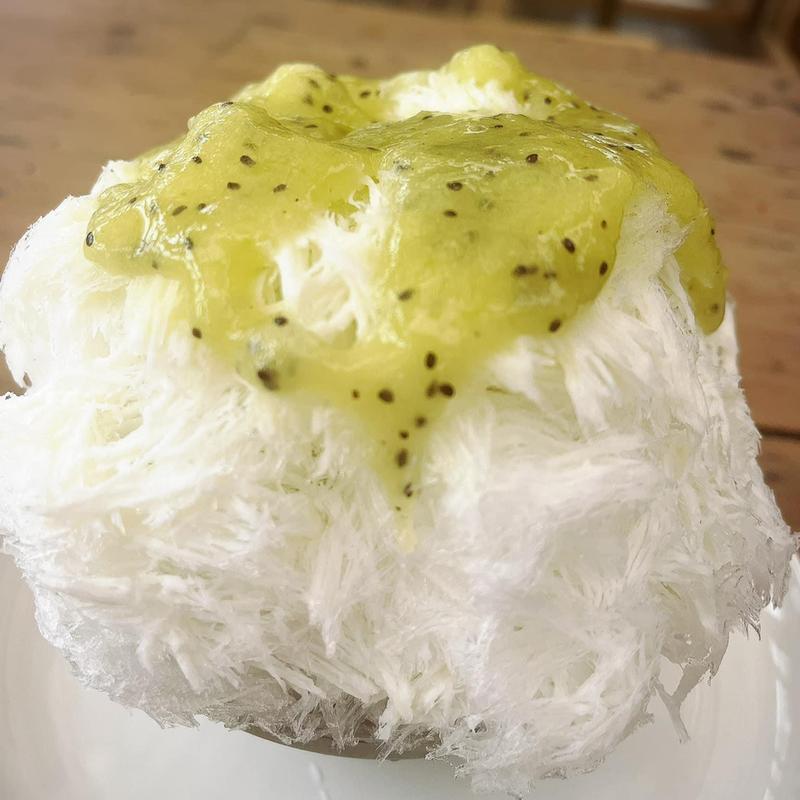 生フルーツのシロップ キウイ(しあわせ かき氷店)