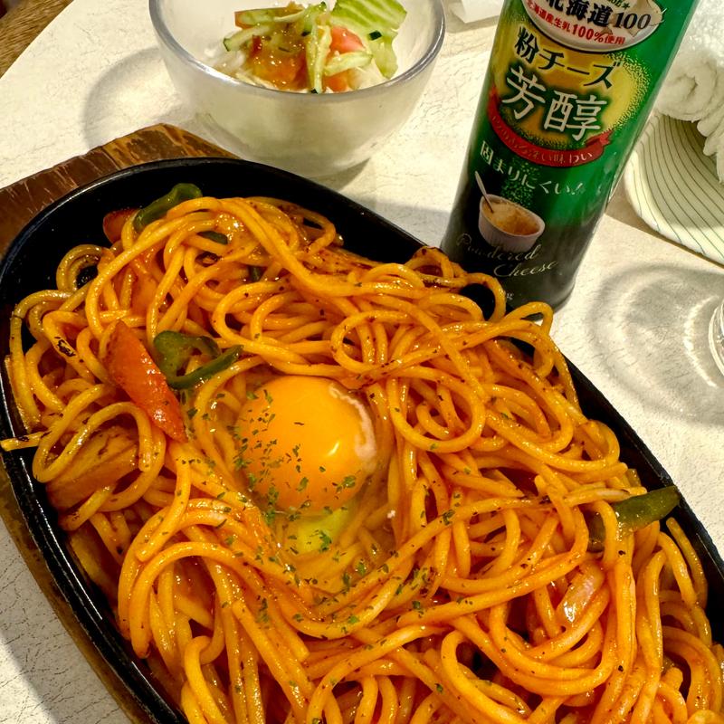 鉄板ナポリタン(cafe GLASS MOON（喫茶グラス·ムーン）)