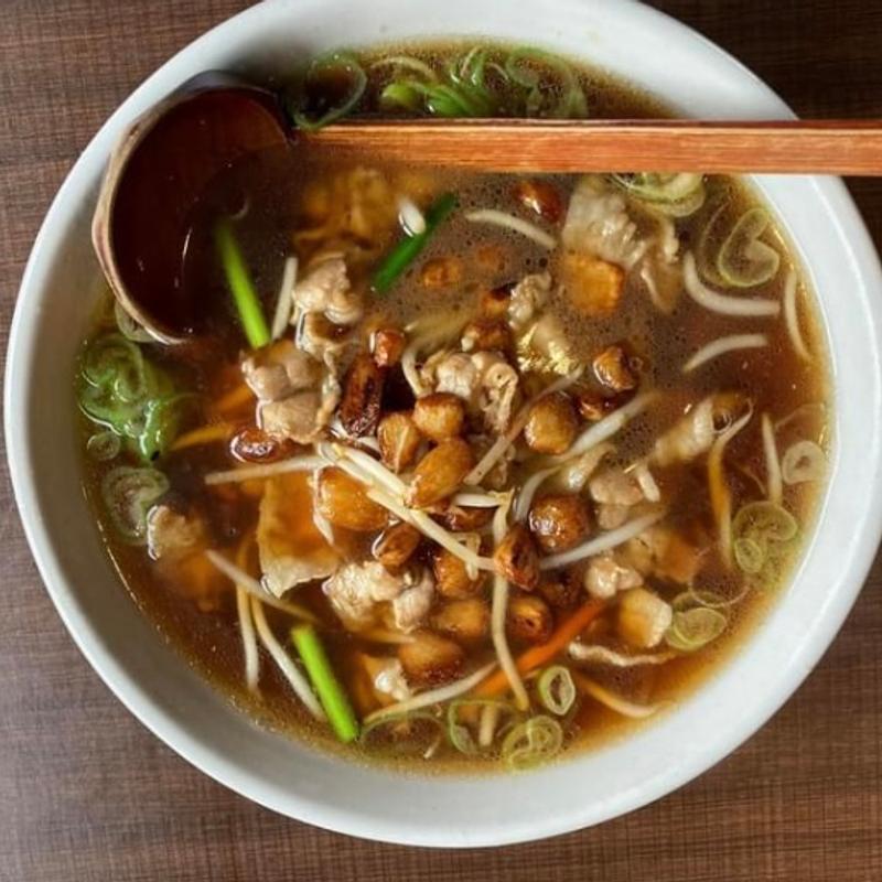 粒ニンニクラーメン(中華料理 梅田飯店 )