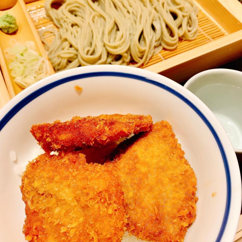 へぎそばとタレカツ丼(小)セット(越後長岡 小嶋屋 CoCoLo新潟店 （えちごながおか こじまや）)